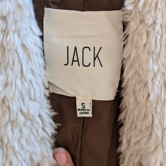 Vegan leather vest by BB Dakota - Picture 3 of 6